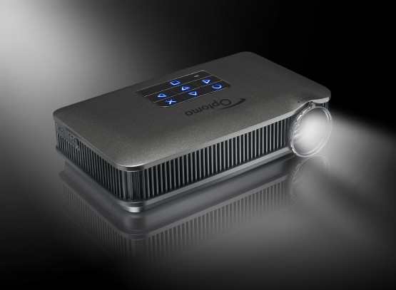 Lựa chọn máy chiếu theo trọng lượng và giá cả 1